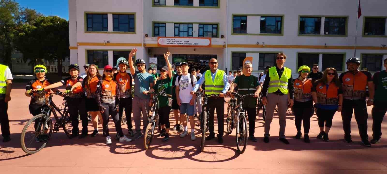 Gençler bağımlılığa karşı pedal çevirdi