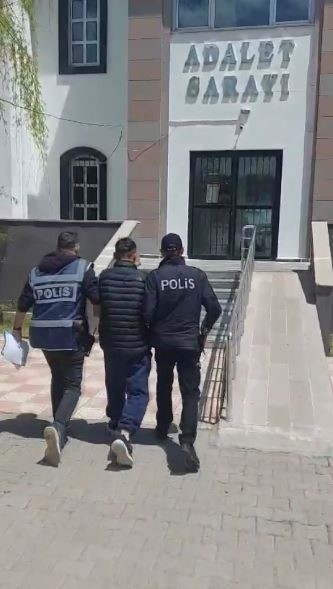 Firari hırsız Sivas’ta yakayı ele verdi