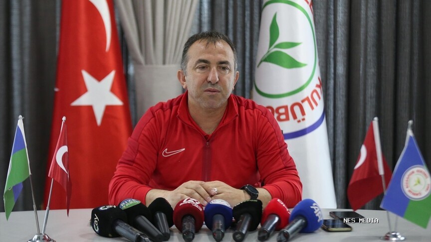 Çaykur Rizespor Teknik Direktörü Uçar: Beşiktaş, ligin en iyi kadrolarından birine sahip. Zorlu bir maç bizi bekliyor