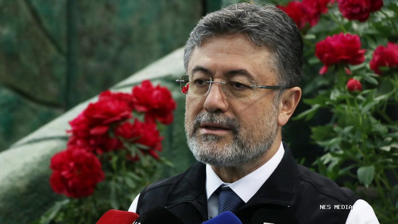 Bakan Yumaklı: Yılda 2 milyar adet süs bitkisi üretiyoruz