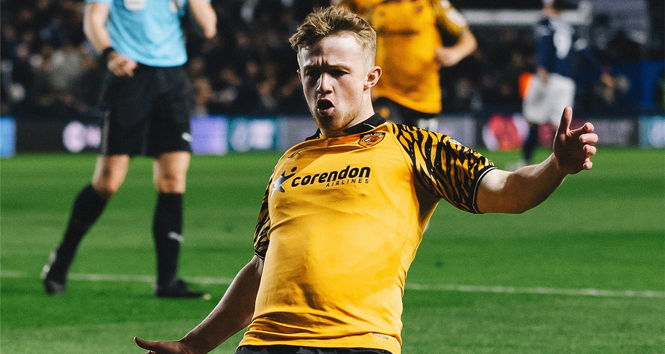 Hull City, play-off finaline yükseldi