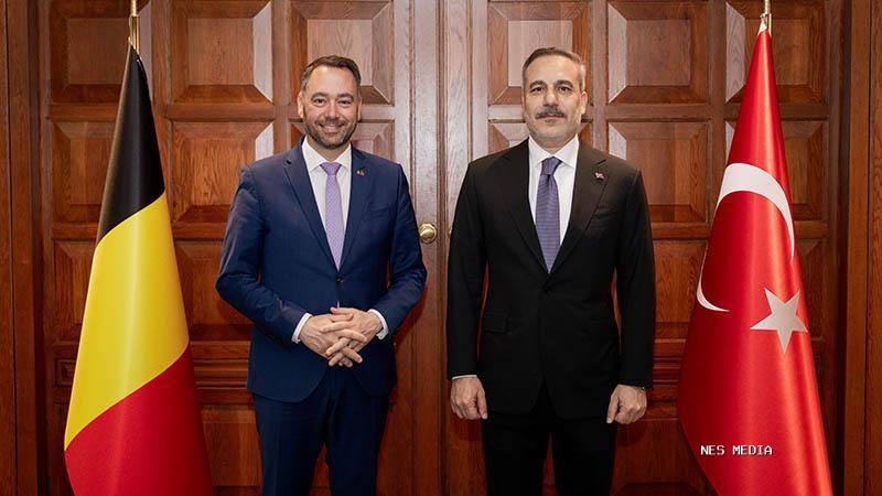 Bakan Fidan, Belçika Başbakan Yardımcısı Prevot ile görüştüDışişleri Bakanı Hakan Fidan, Belçika Başbakan Yardımcısı ve Dışişleri, Avrupa İşleri ve Kalkınma İşbirliği Bakanı Maxime Prevot ile yüz yüze görüşme gerçekleştirdi.