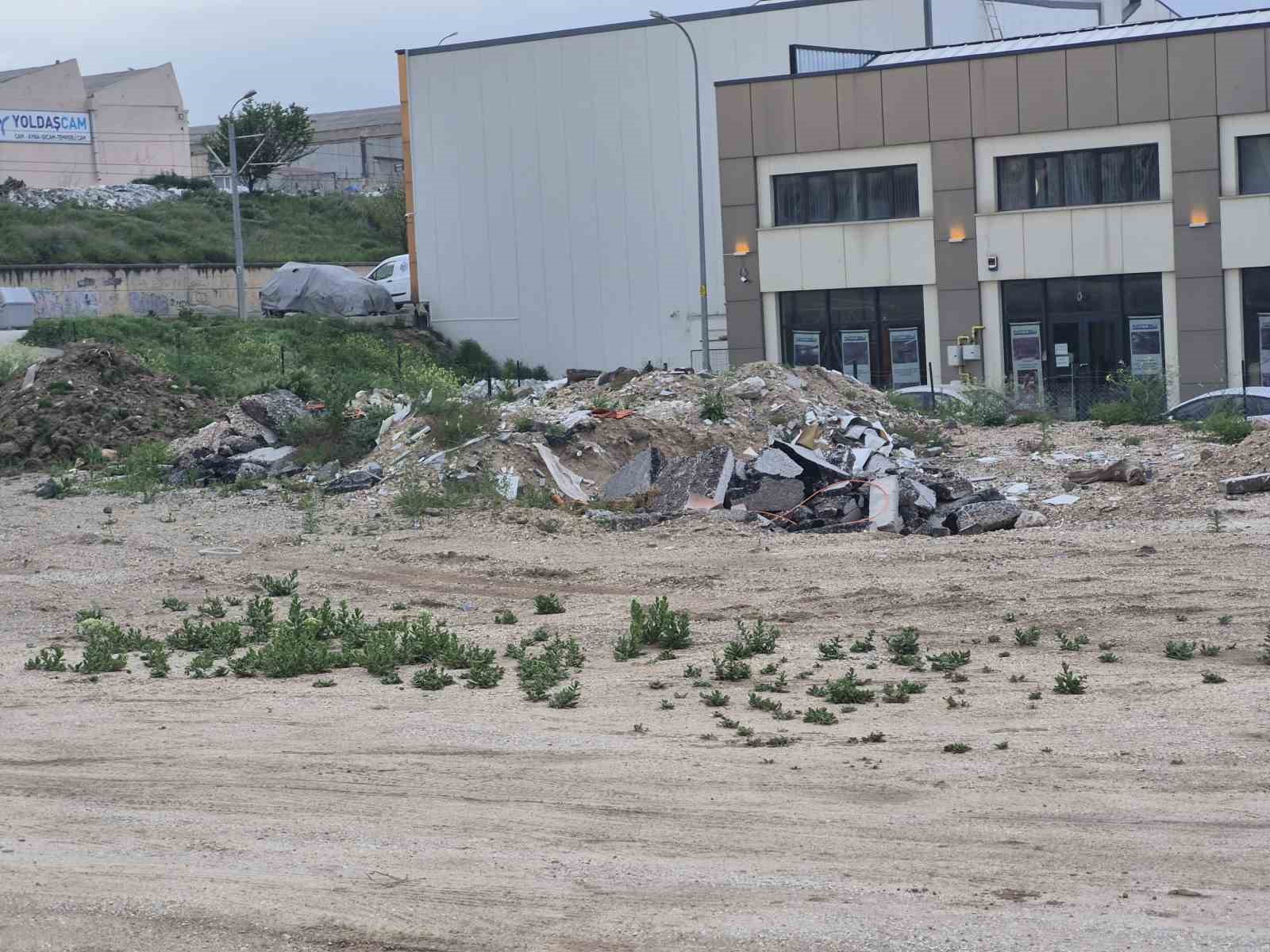 Baksan’ın çevresindeki kötü manzara tepki çekiyor