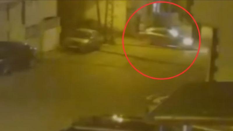 Hatay'da otomobil ile motosikletin çarpışması kameradaHatay'ın İskenderun ilçesinde otomobil ile çarpışan motosikletin sürücüsü yaralandı. Kaza anı, güvenlik kamerasına yansıdı.