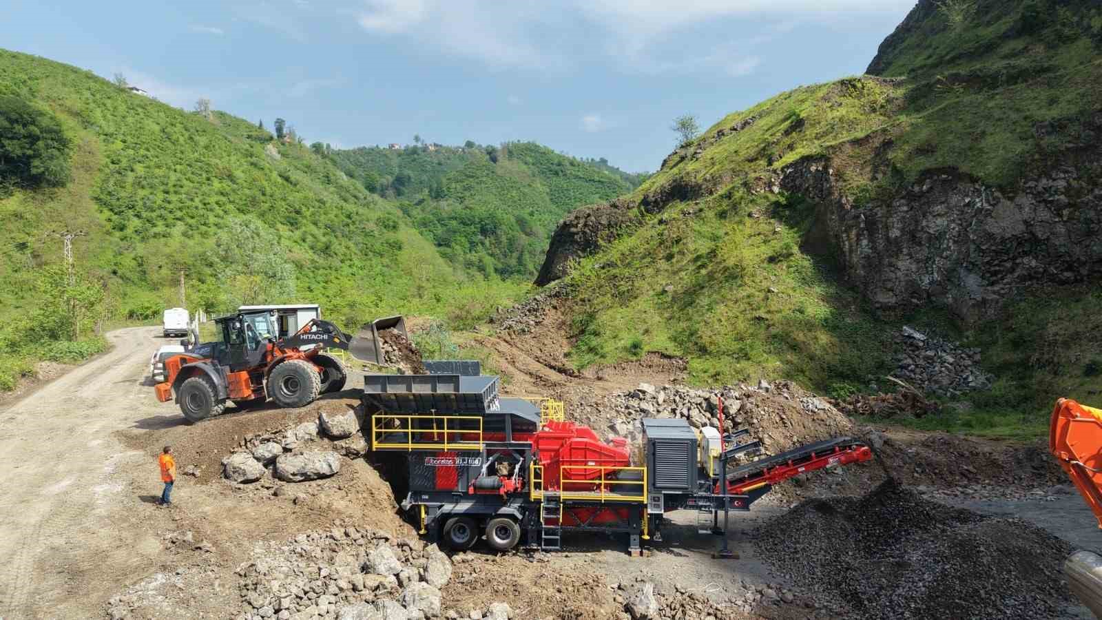 Terme’de kurulan kurulan taş ocağı üretime başladı
