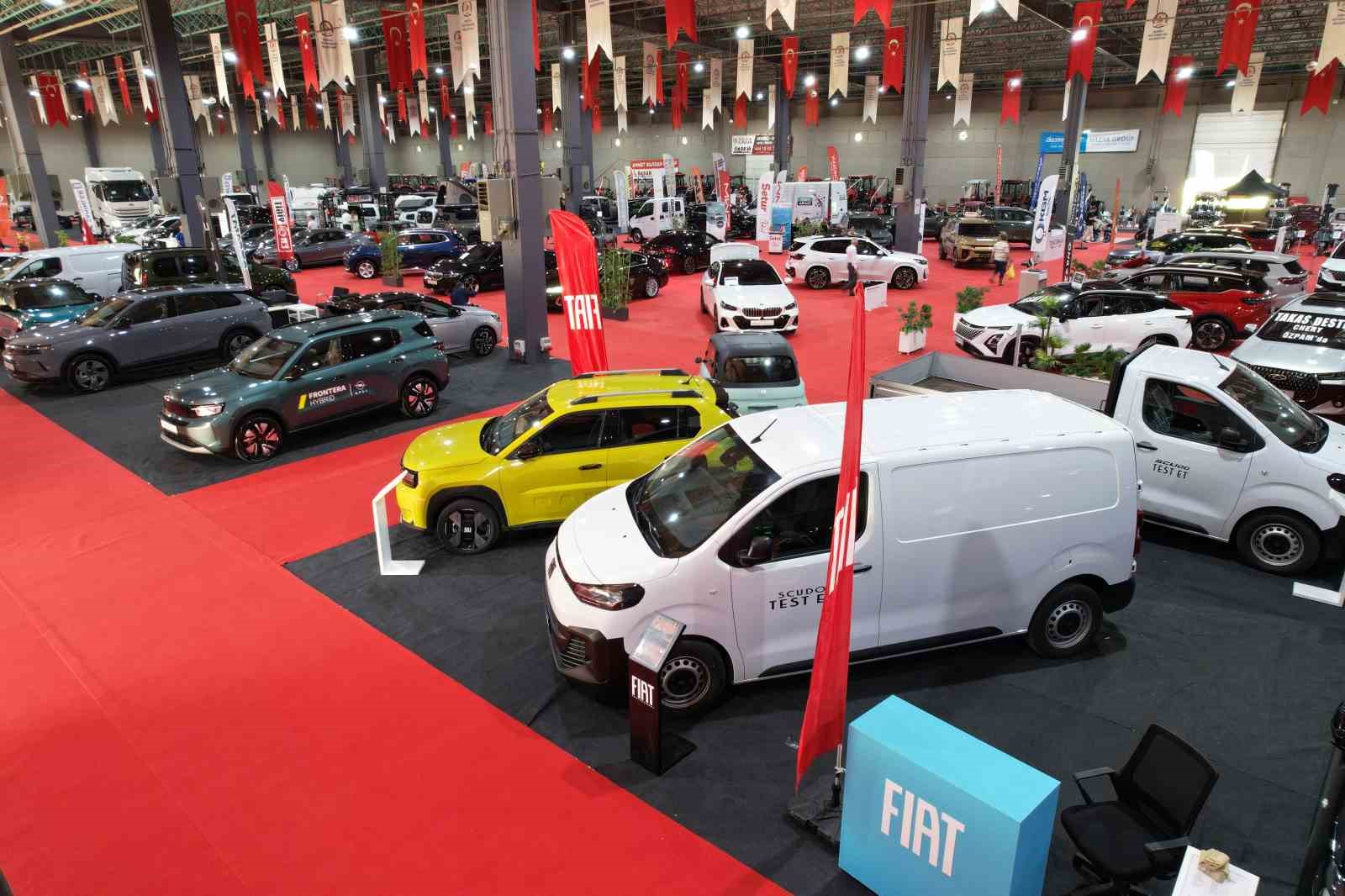 Denizli Motorlu Taşıtlar Fuarı ikinci kez kapılarını ziyaretçilerine açtı