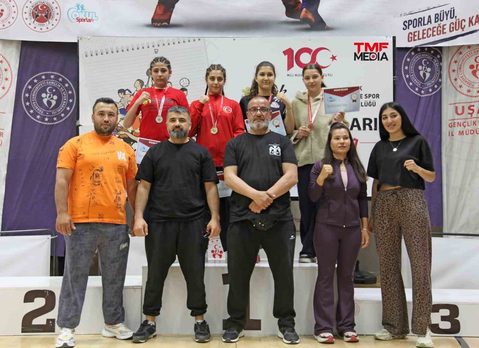 Aydınlı sporcular Uşak’tan madalya ile döndü