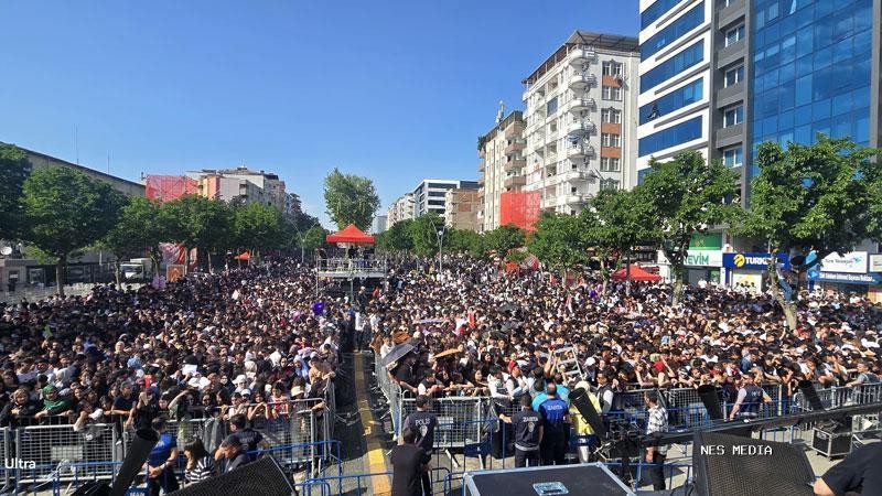 Batman Petrolspor’un, 1’inci Lig’e yükselmesi kentte coşkuyla kutlandı