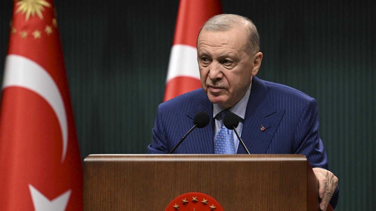 Cumhurbaşkanı Erdoğan'dan milli sporculara tebrik