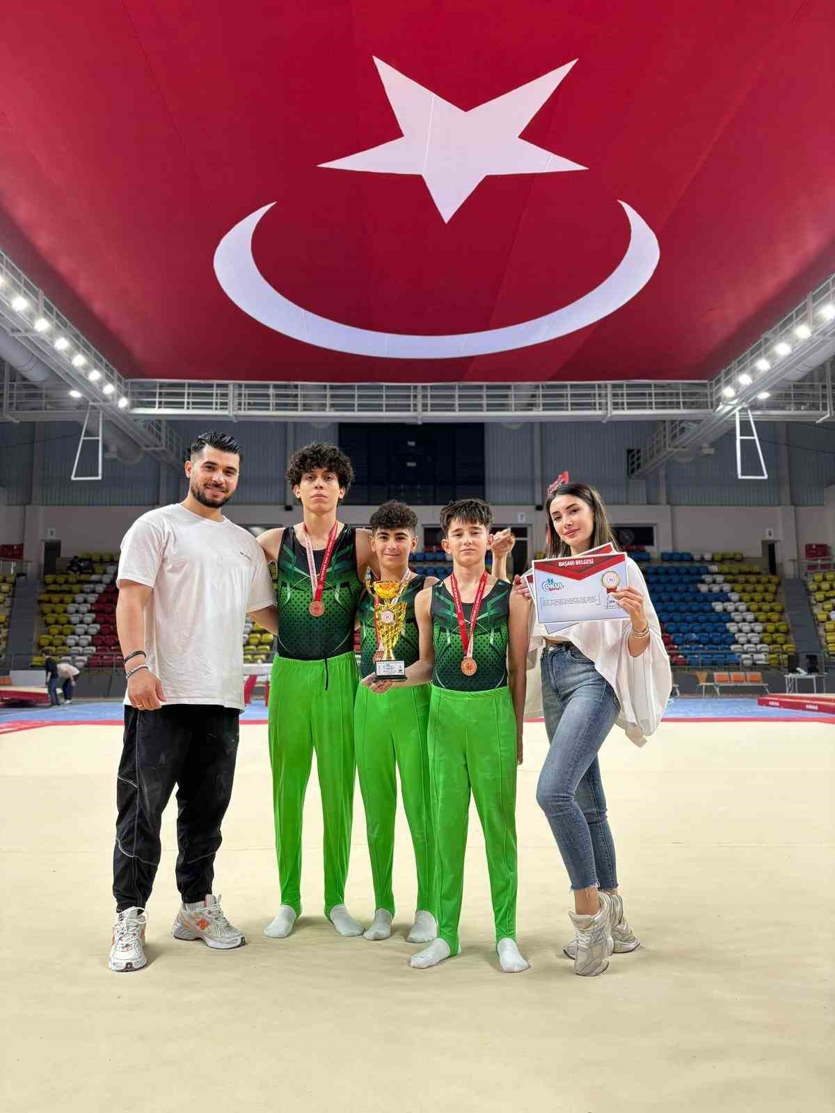 Kayserili cimnastikçiler Türkiye üçüncüsü oldu