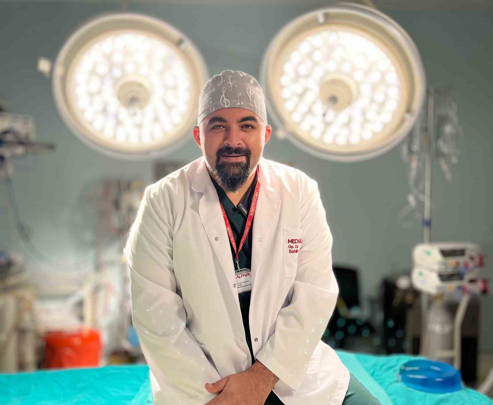 Opr. Dr. Çelik: "Obezite kanser riskini artırabilir"