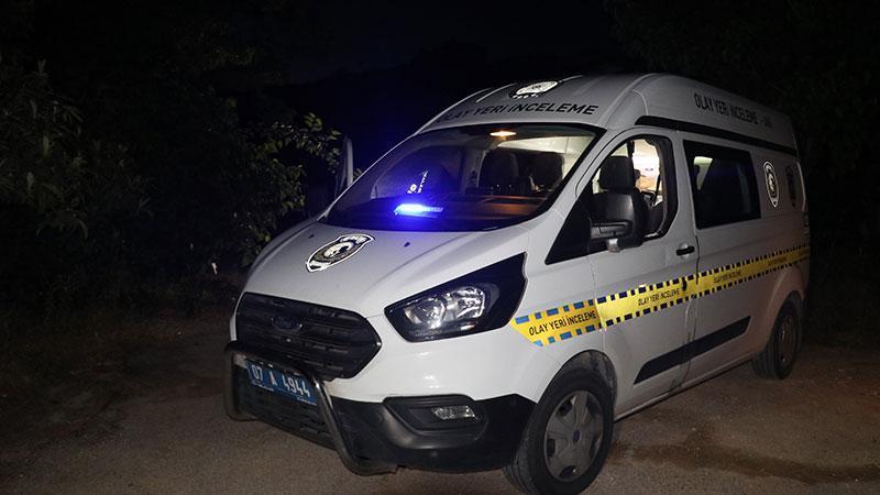 150 bin liralık borç kavgası cinayetle bittiAntalya'nın Kepez ilçesinde, 150 bin TL’lik borç nedeniyle çıkan tartışmada Sebahattin Küpeli (64), B.T. tarafından bıçaklanarak öldürüldü.