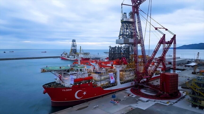 Yıldırım Derin Deniz Sondaj Gemisi, ilk görevi için Filyos'tan ayrıldı