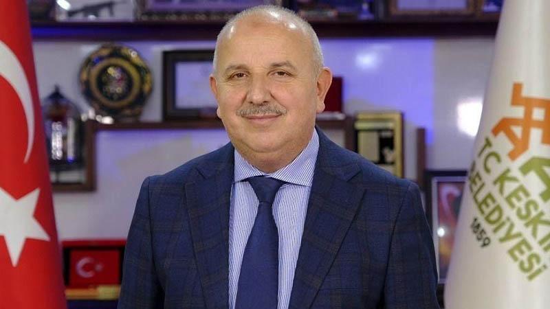'Rüşvet' davasında reddihakim talebi ikinci kez reddedildiKırıkkale'nin Keskin Belediye Başkanı Ekmel Cönger'in yargılandığı 'rüşvet' davasında reddihakim talebi ikinci kez reddedildi, duruşma 1 Haziran'a ertelendi.