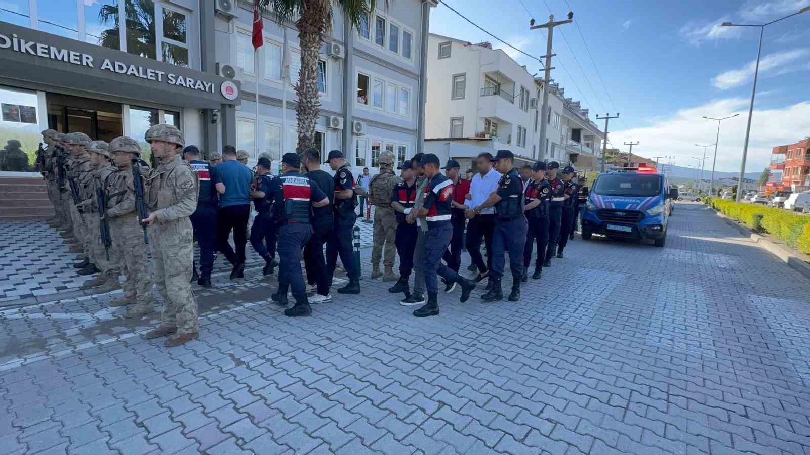 Daltonlar’a darbe: 10 tutuklama