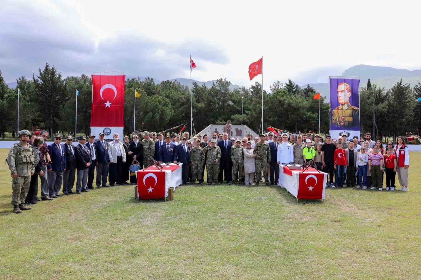 İskenderun’da engelli bireyler temsili askerlik töreninde yemin etti