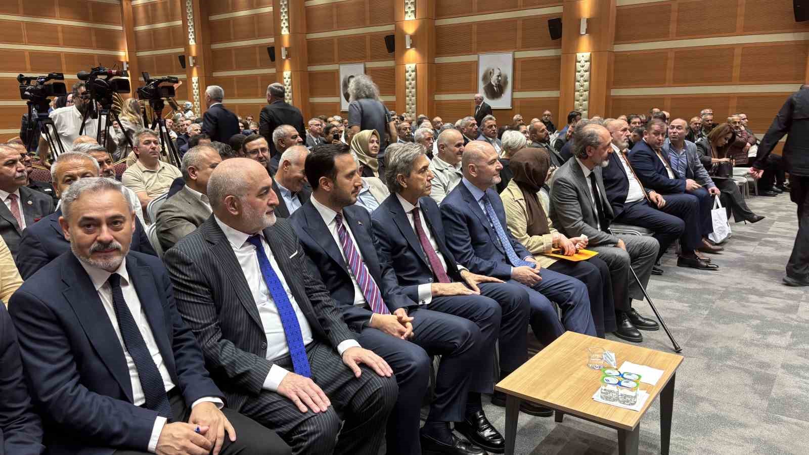 AK Parti İstanbul İl Başkanlığından "Yerel Yönetimlerde İlk Basamak: Muhtarlarımız" paneli