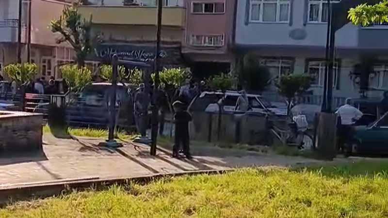 Sokak ortasında tabanca ile vurulan kadın, berber dükkanına sığındı