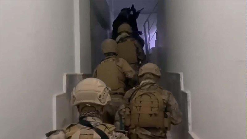 İzmir merkezli yasa dışı bahis operasyonu: 19 gözaltıİzmir merkezli 4 ilde, 'yasa dışı bahis ve sanal kumara' yönelik polisin düzenlediği operasyonda 19 şüpheli gözaltına alındı.