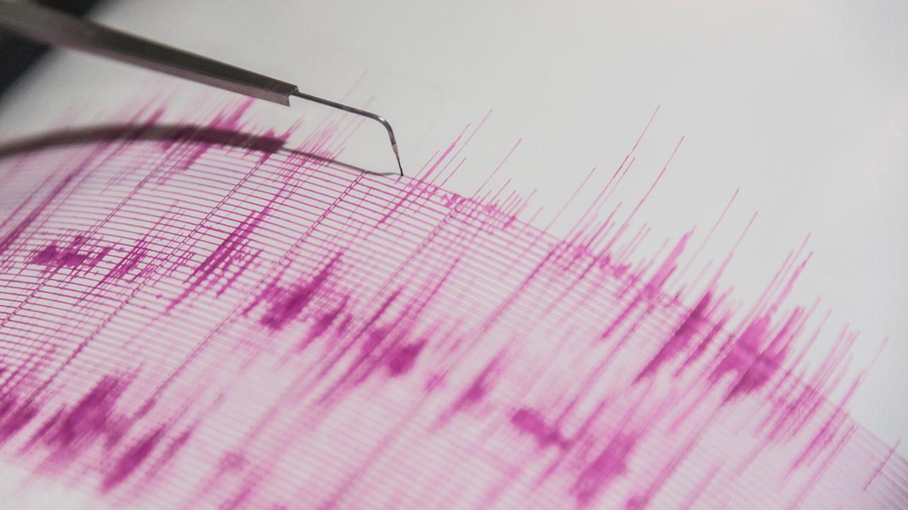 Peru'da 5,9 büyüklüğünde deprem