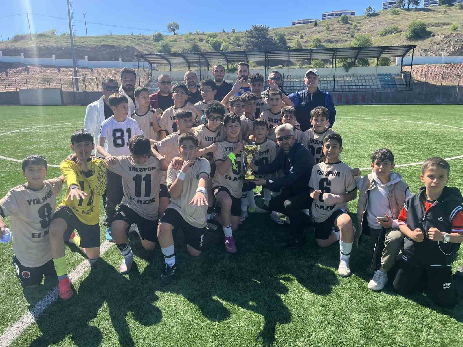 Elazığ U13 Ligi’nden Yolspor şampiyon oldu