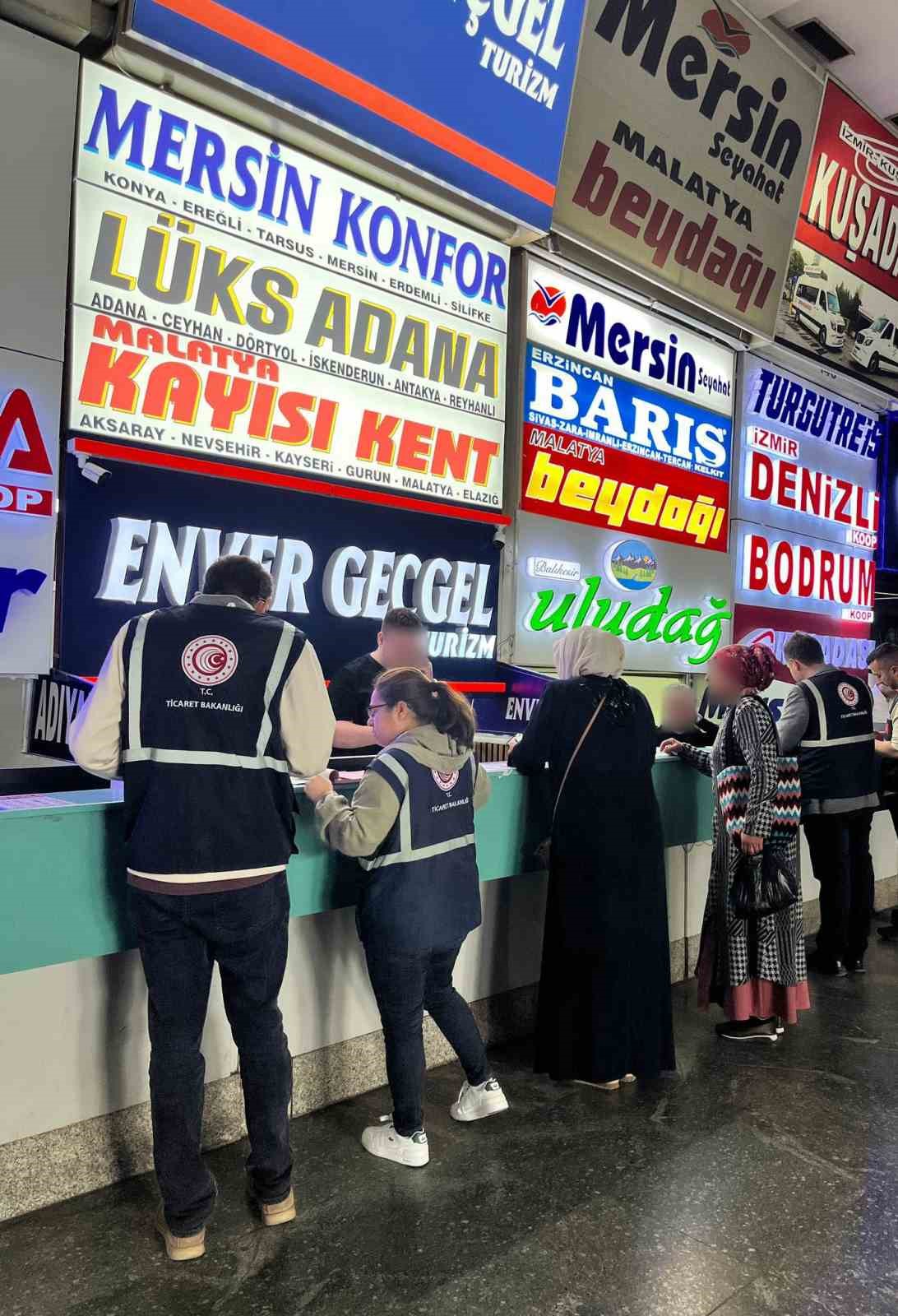 İzmir Otogarı’nda bayram denetimleri sürüyor