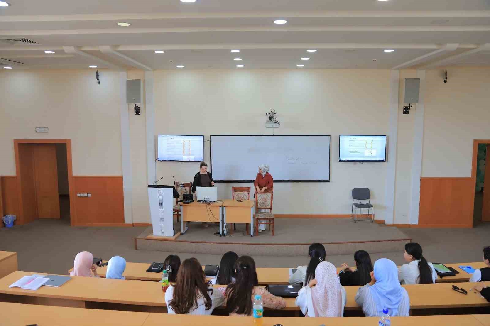 Anadolu Üniversitesi Türk Dili ve Kültürü Programı, Orta Asya’da yoğun ilgi gördü