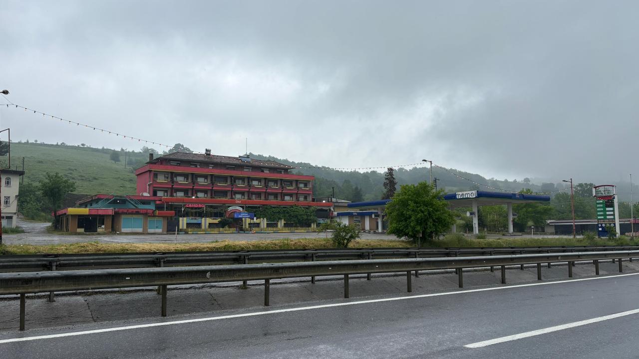 Sakarya'da silahlı kavgada 2 kişi öldü, 1 kişi yaralandı