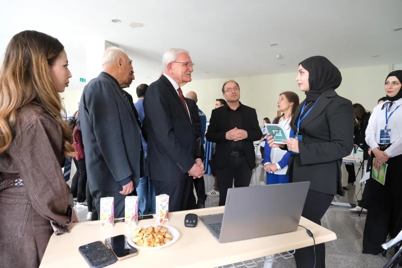 Sağlık Yönetimi öğrencileri projelerini tanıttı