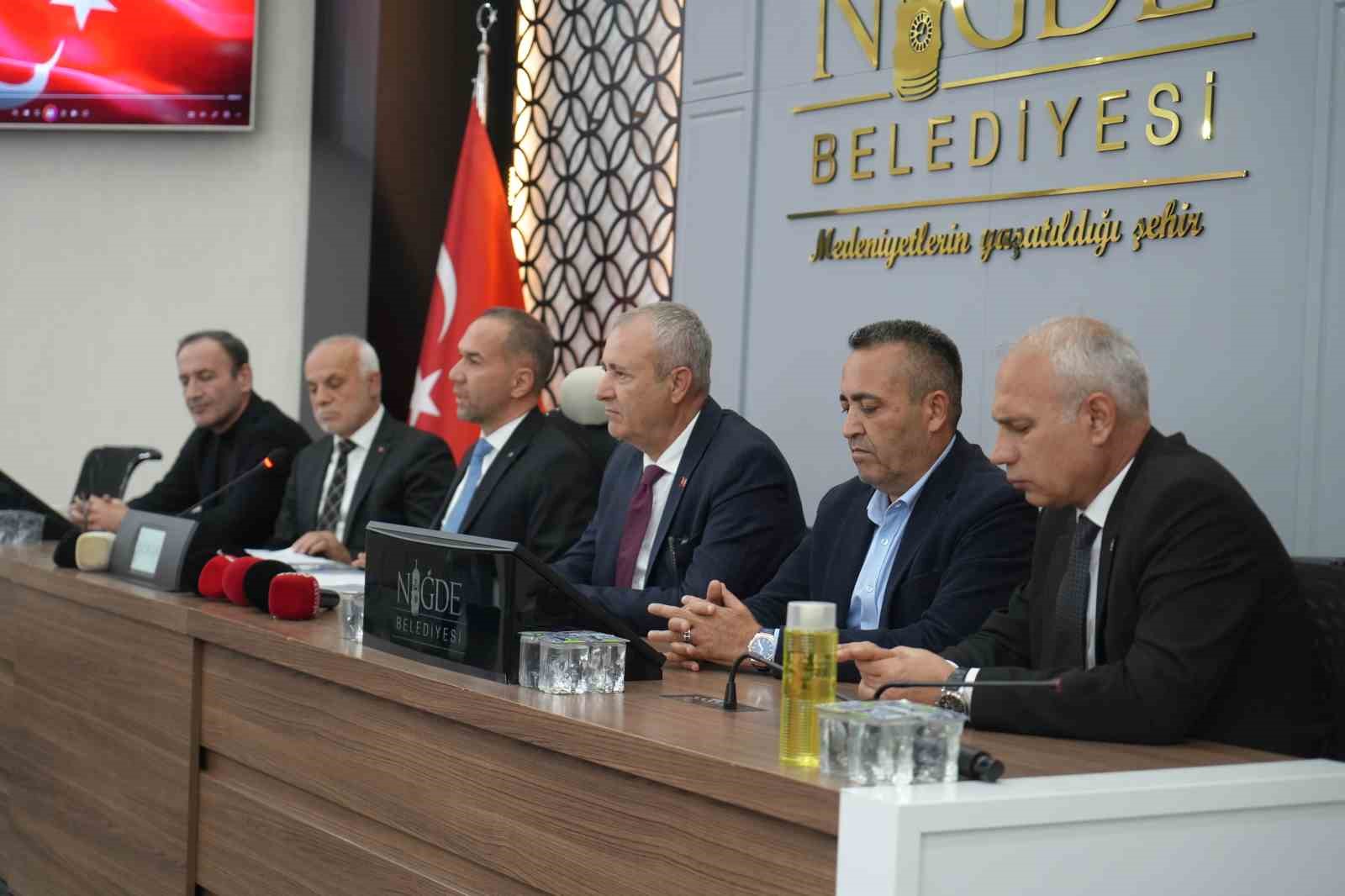 Başkan Özdemir’den ulaşım açıklaması: "Vatandaşımızın mağdur edilmesine izin vermeyeceğiz"