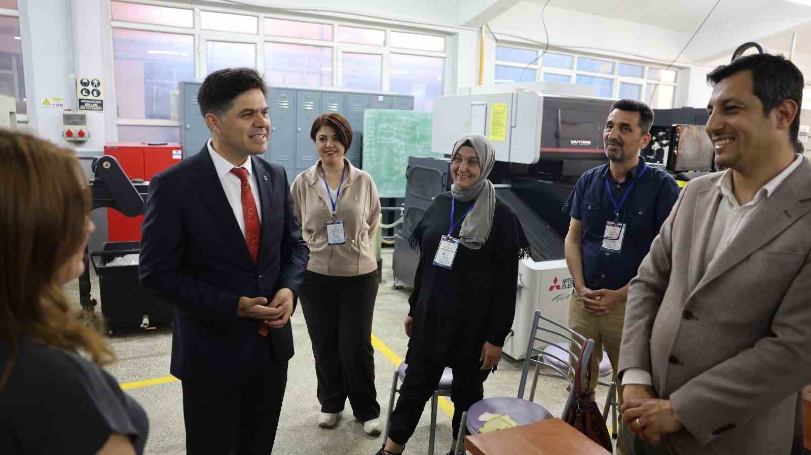 Mesleki eğitimde dijital dönüşüm hamlesi