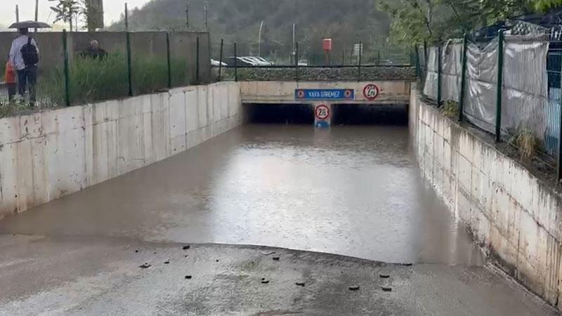 Kırıkkale'de sağanak; alt geçit ve caddeler suyla doldu