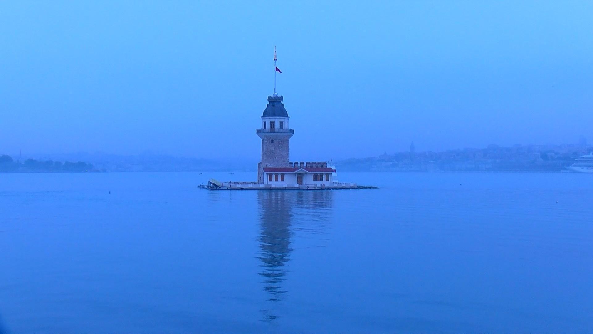 İstanbul'da sis etkili oluyor