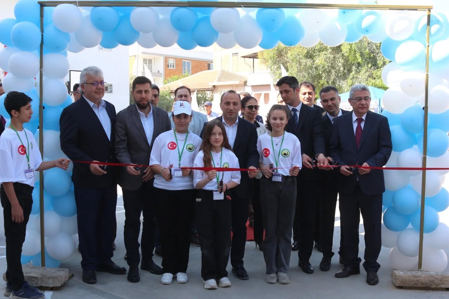 Çine’de öğrenciler projelerini bilim fuarında sergiledi