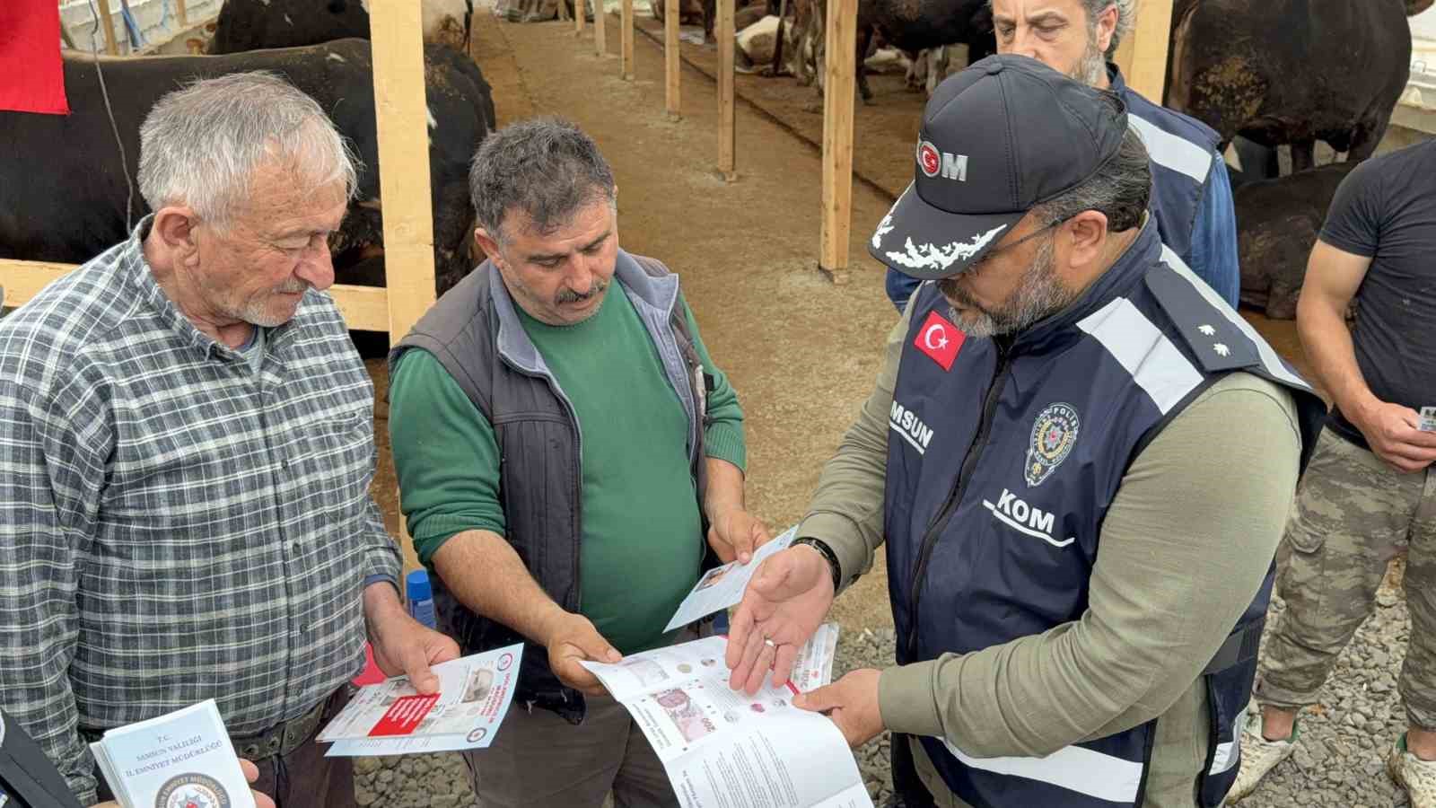 Polis, kurban pazarında vatandaşları dolandırıcılığa karşı uyardı