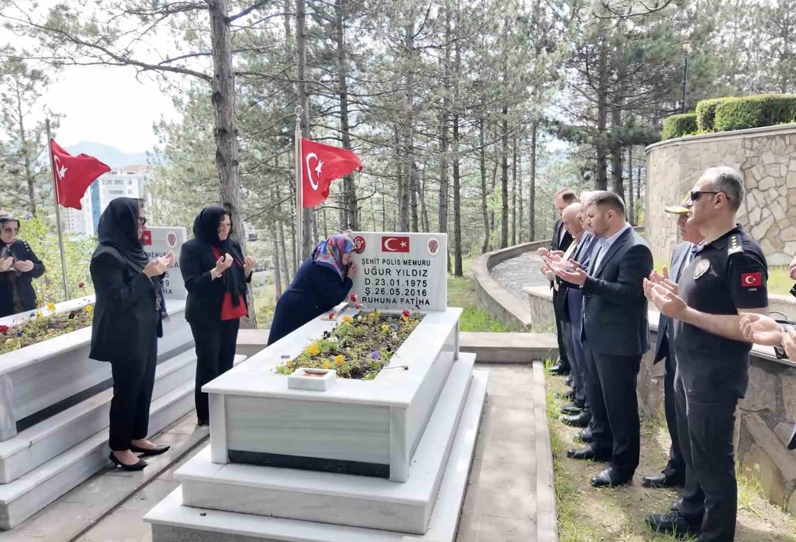 Şehit Polis Memuru Uğur Yıldız dualarla anıldı