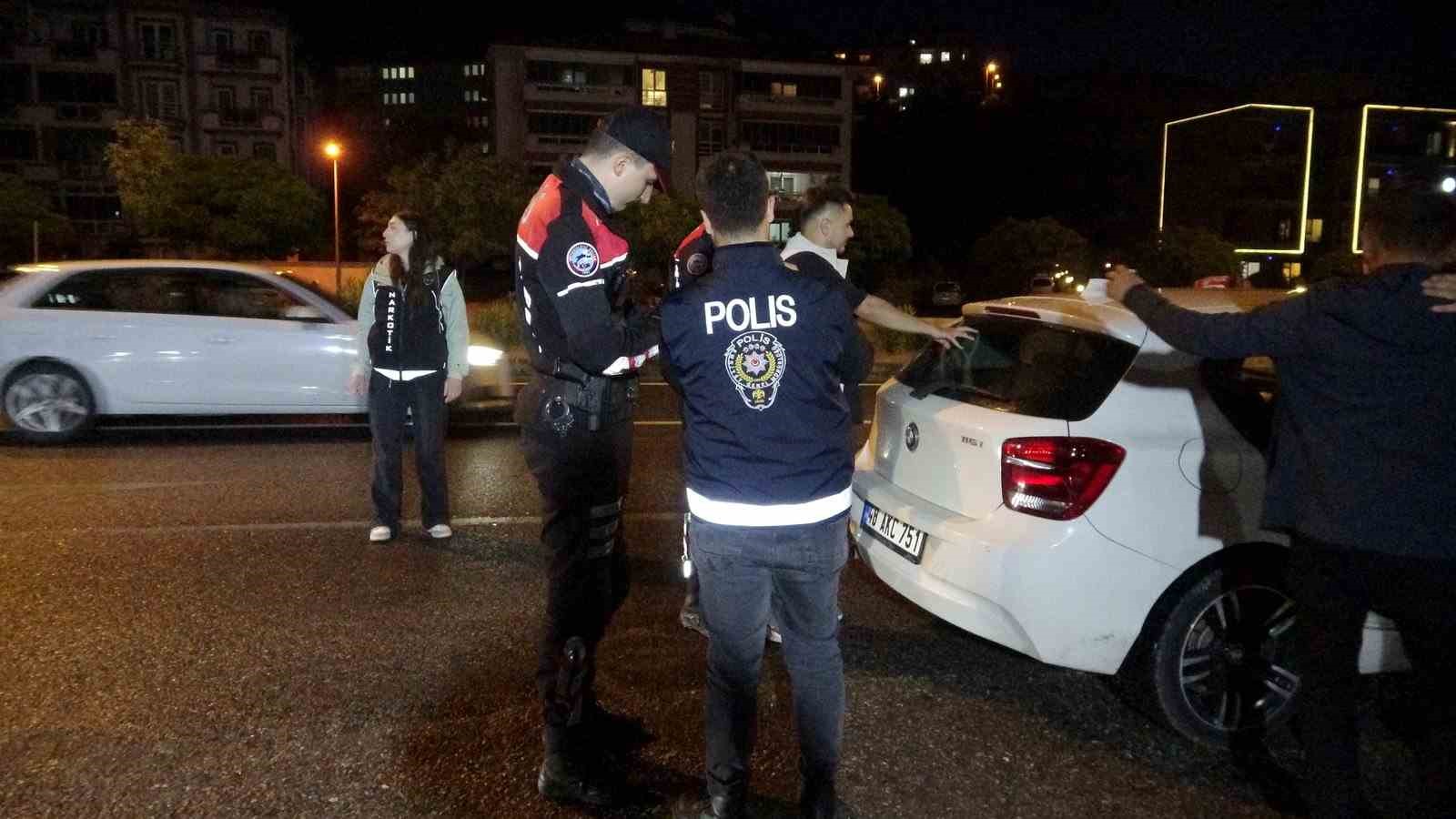 Muğla polisinden ’gece operasyonu’ gibi denetim