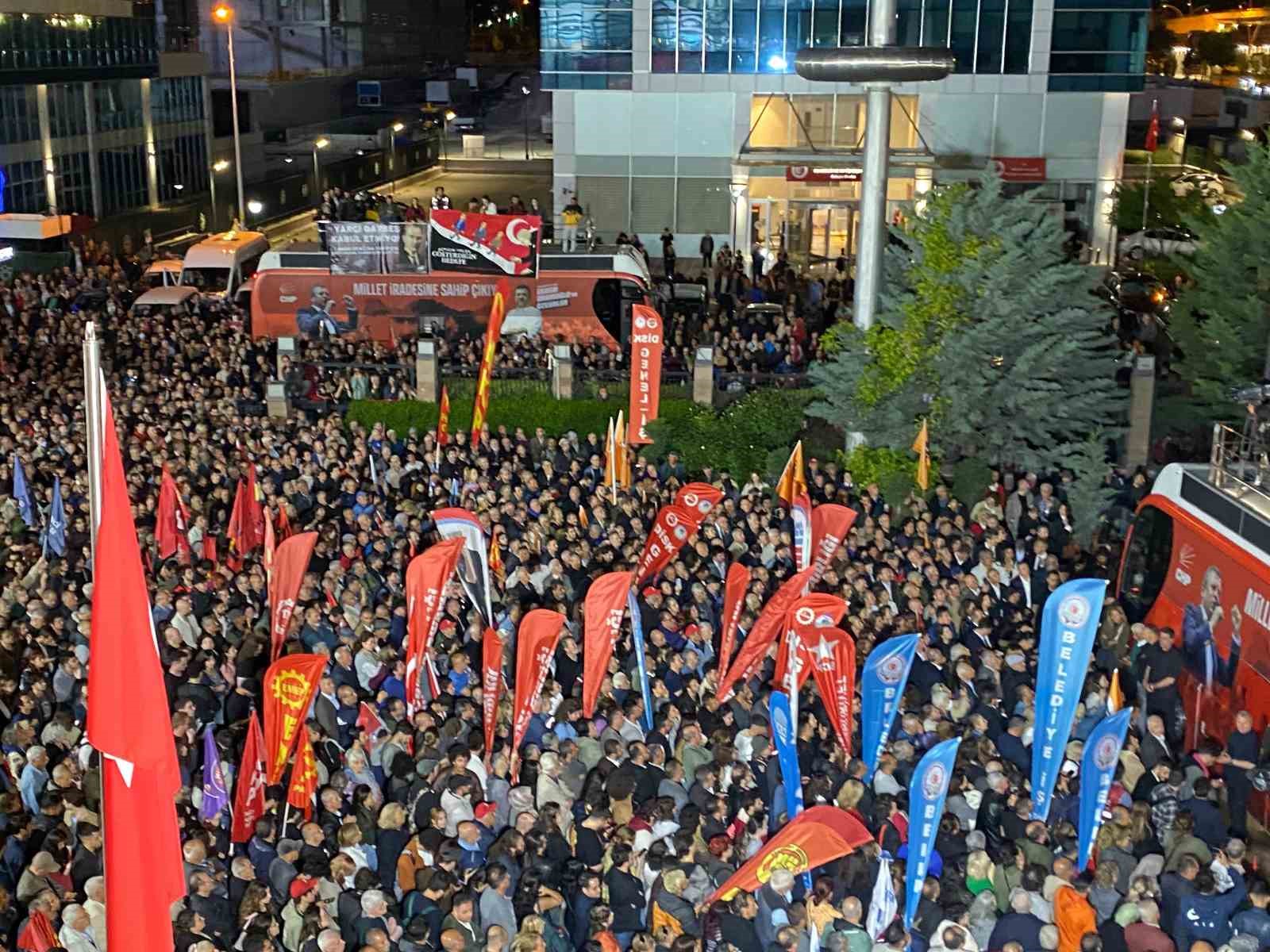 Özel: "Biz en kısa zamanda sandık istiyoruz, kurultay istiyoruz"