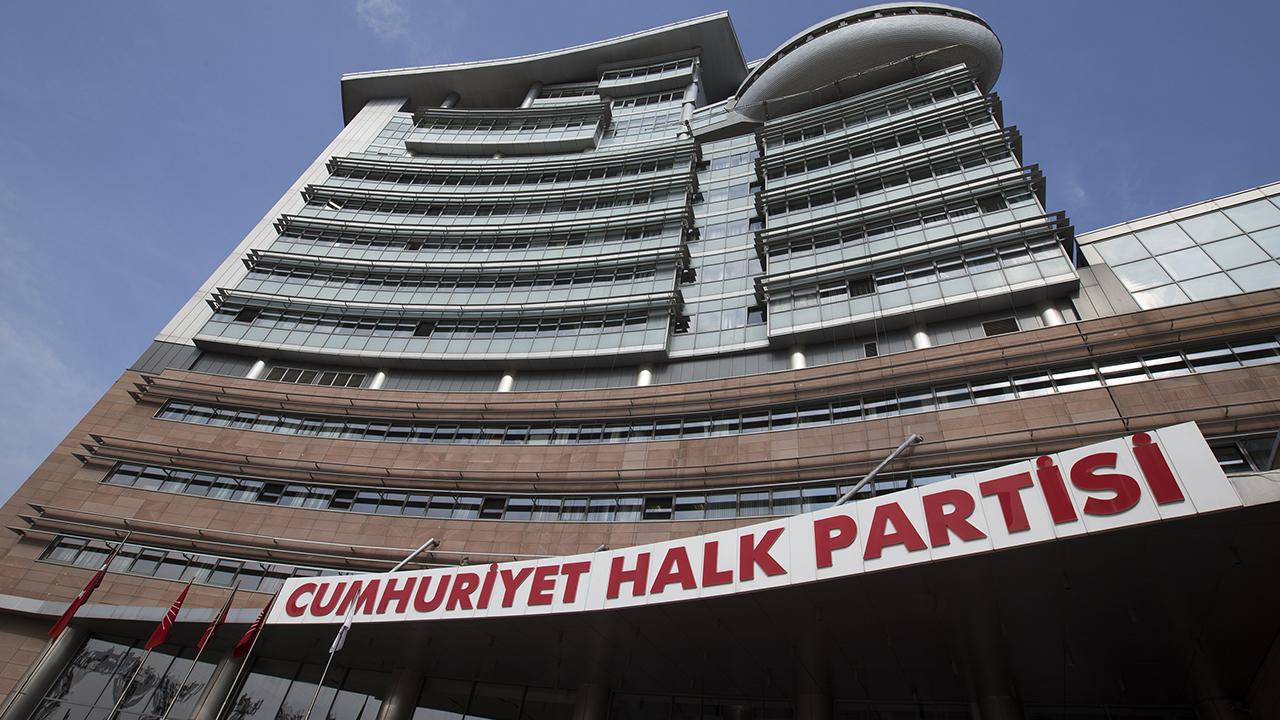 CHP Kurultayı'nda delegelere müdahale iddiası: 13 gözaltı