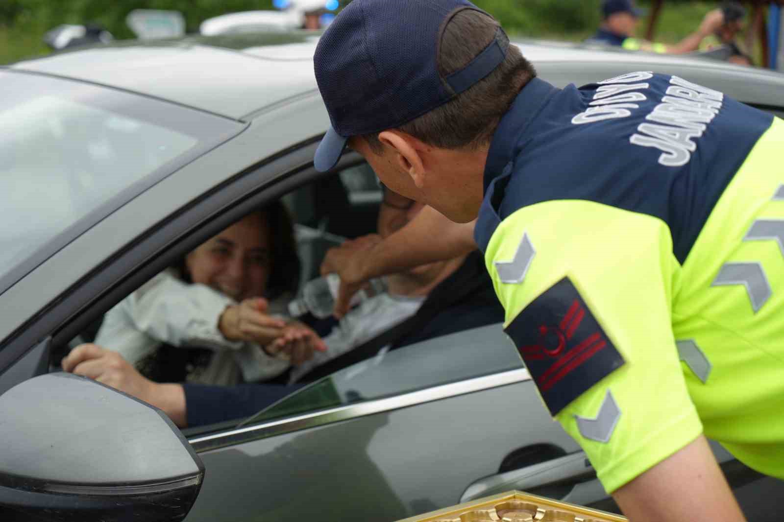 Kuzey Marmara’da sürücülere çikolatalı bayram uyarısı