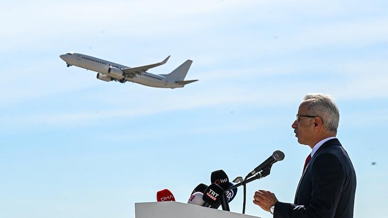 Bakan Uraloğlu: Hava yollarında 1506 ilave uçuş planlandı