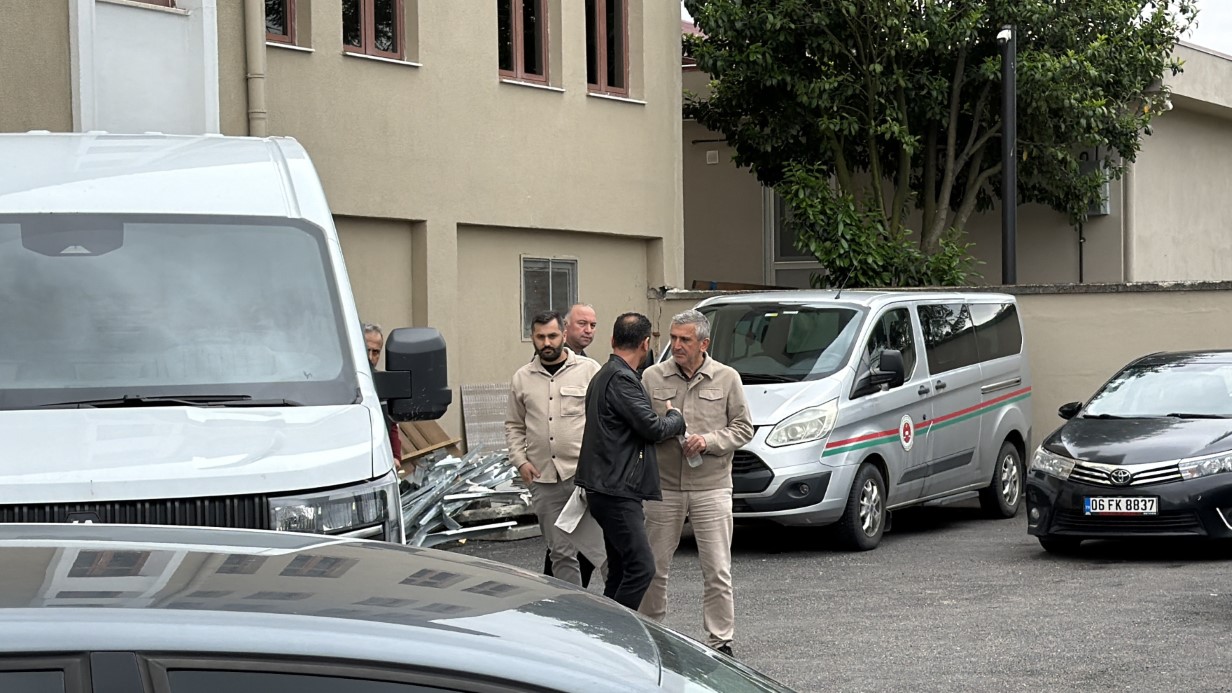İrtikap soruşturmasında gözaltına alınan Akçakoca Belediye Başkanı Fikret Albayrak tutuklandı