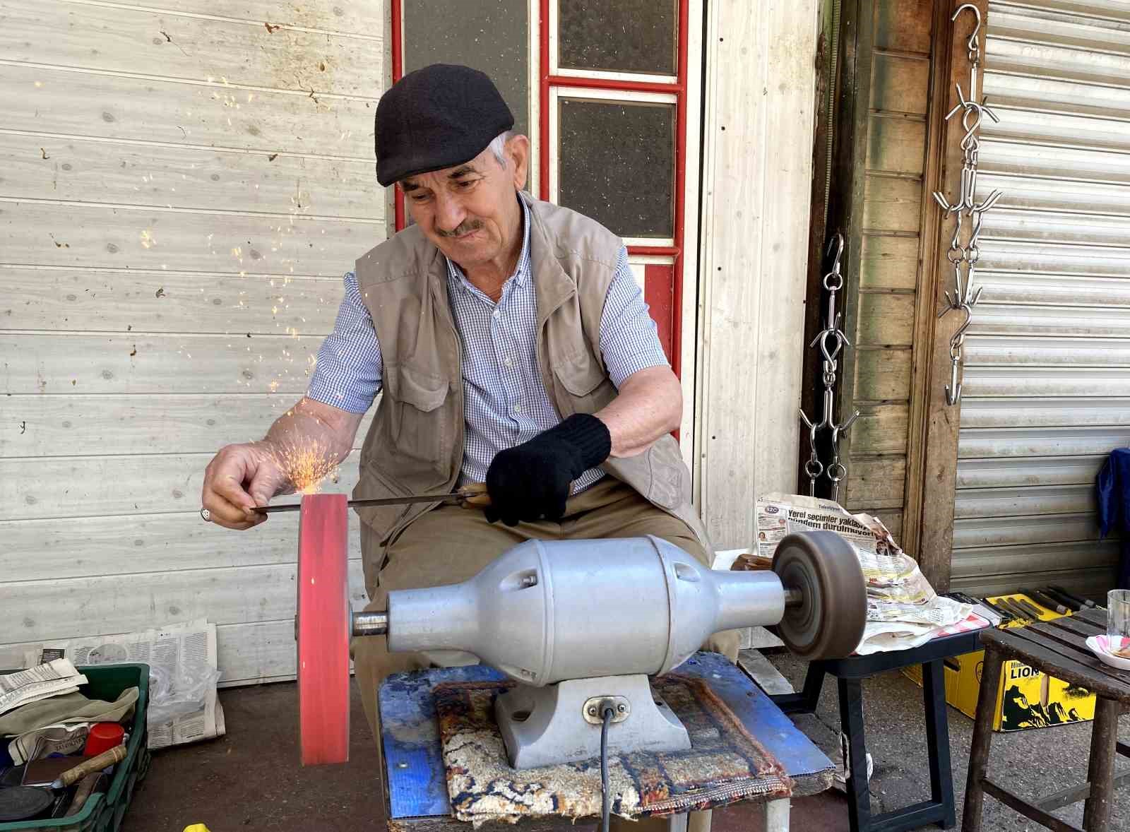 Bıçakçılarda bayram mesaisi