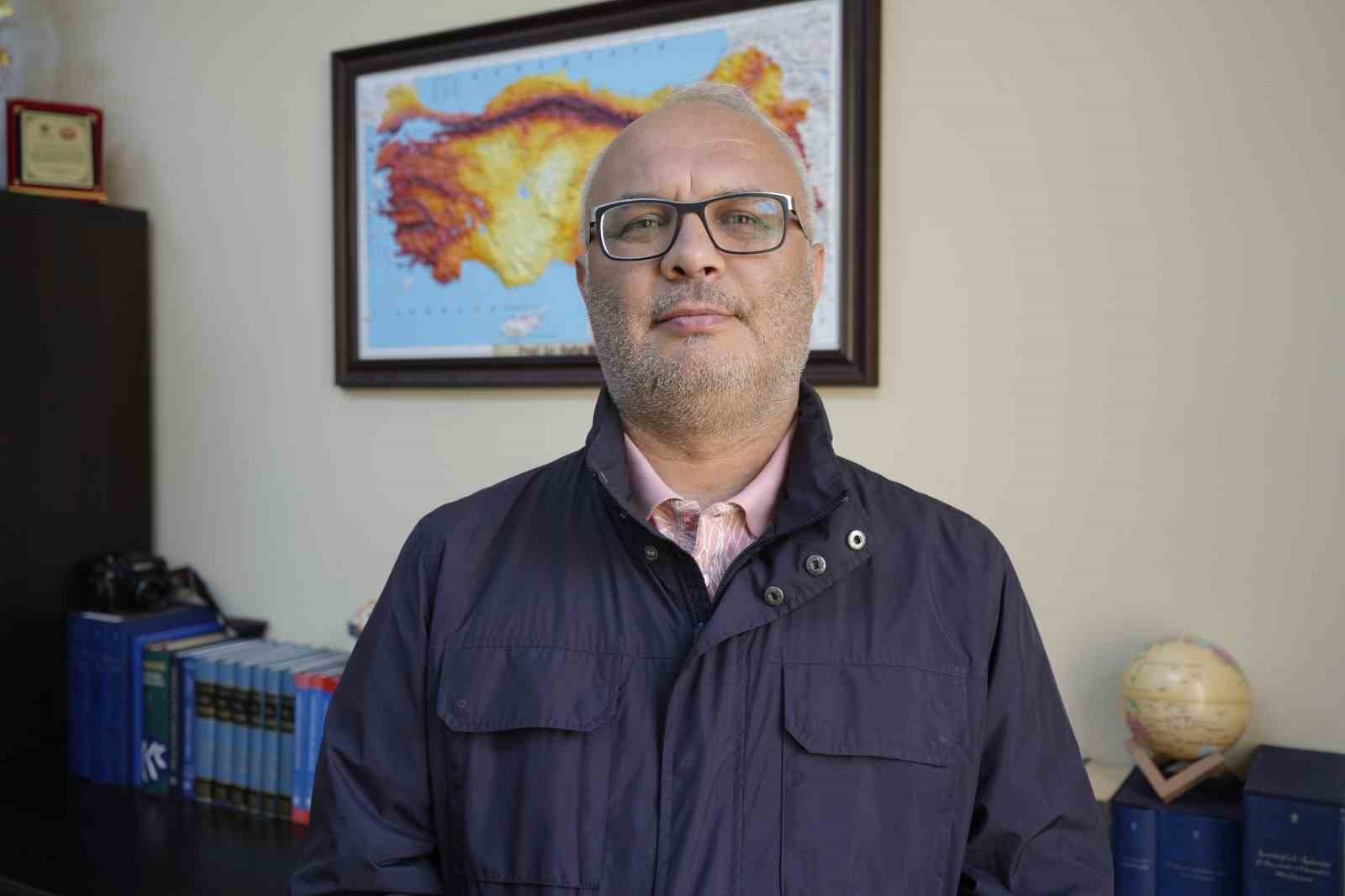 Prof. Dr. Nafiz Maden: "Mavi Vatan Yasası Türkiye’nin denizlerdeki haklarını güçlendirecek"