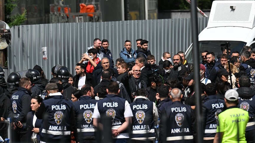 CHP Genel Merkezi'nd e 