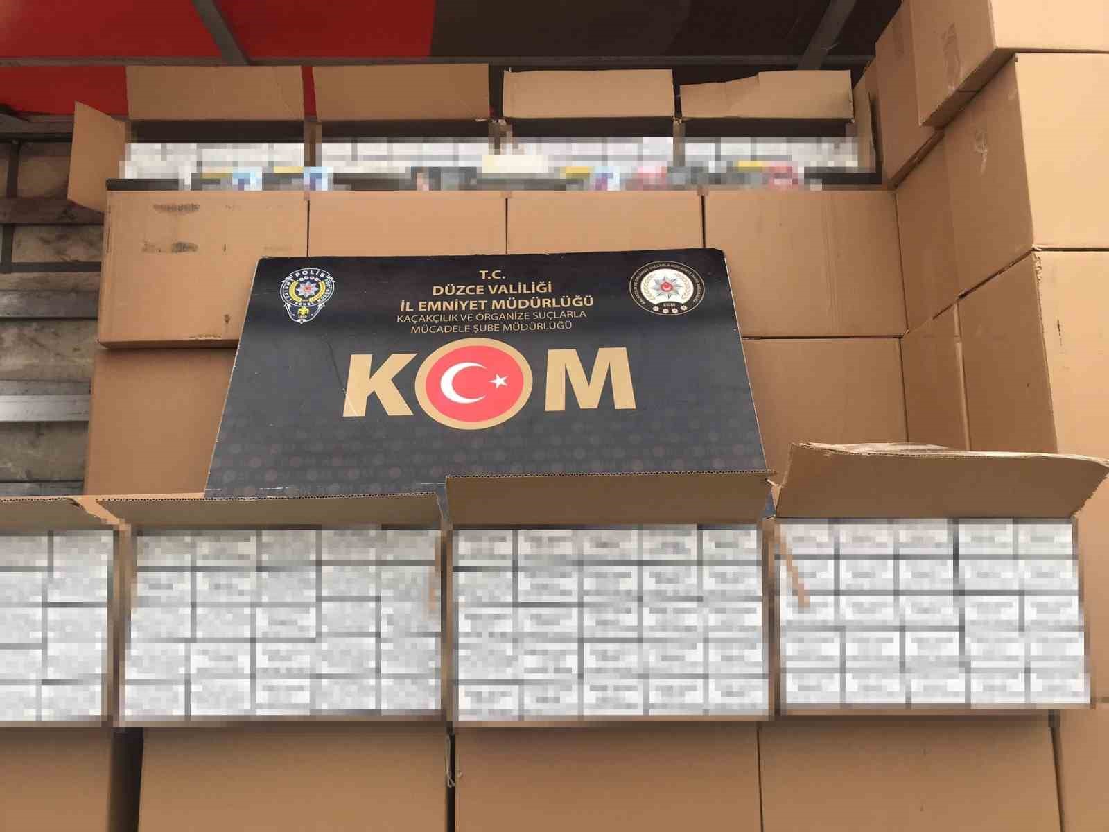 Düzce’de 11 bin adet makaron ele geçirildi