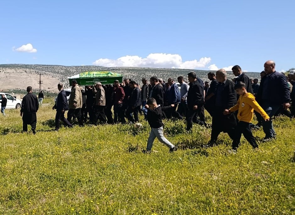 Gaziantep’te acı kaza: Geri manevra yaparken 1,5 yaşındaki torununu ezdi