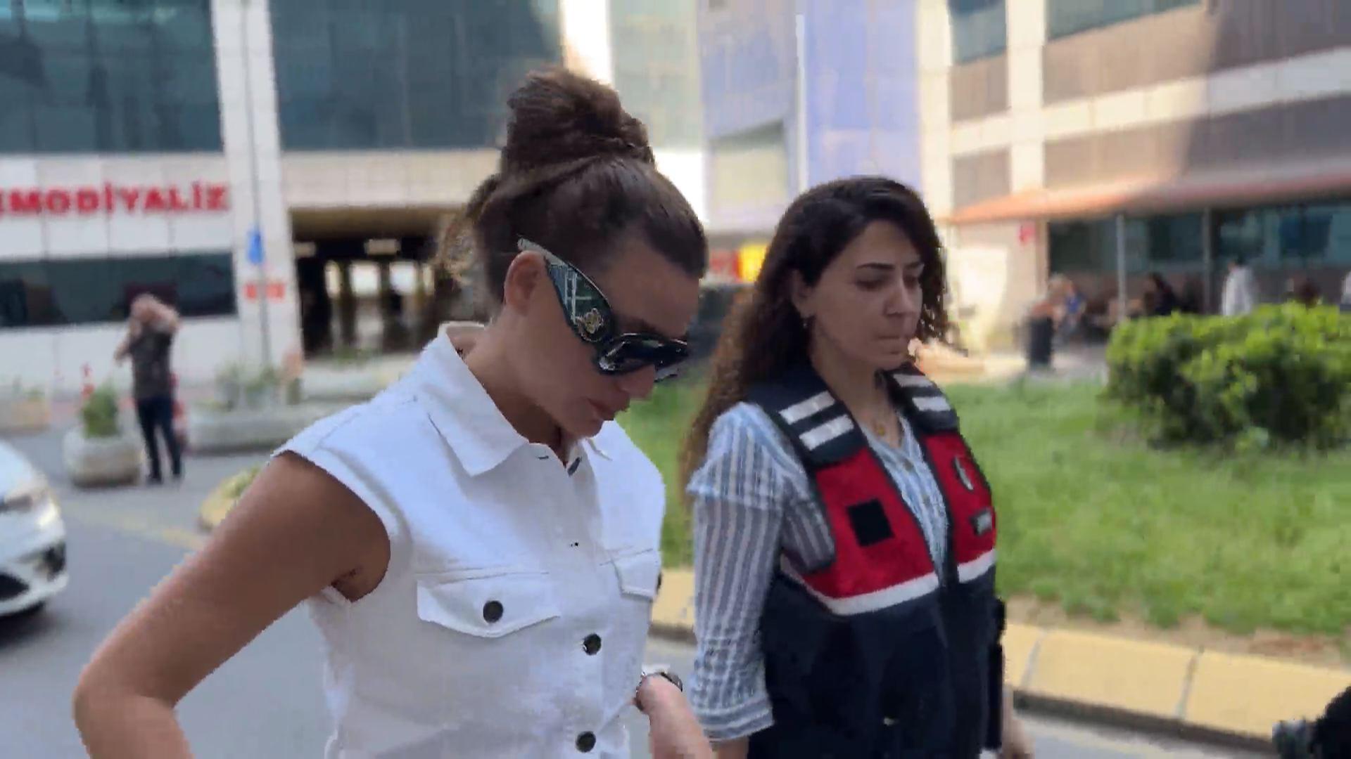 Oyuncu Serenay Sarıkaya serbest bırakıldı