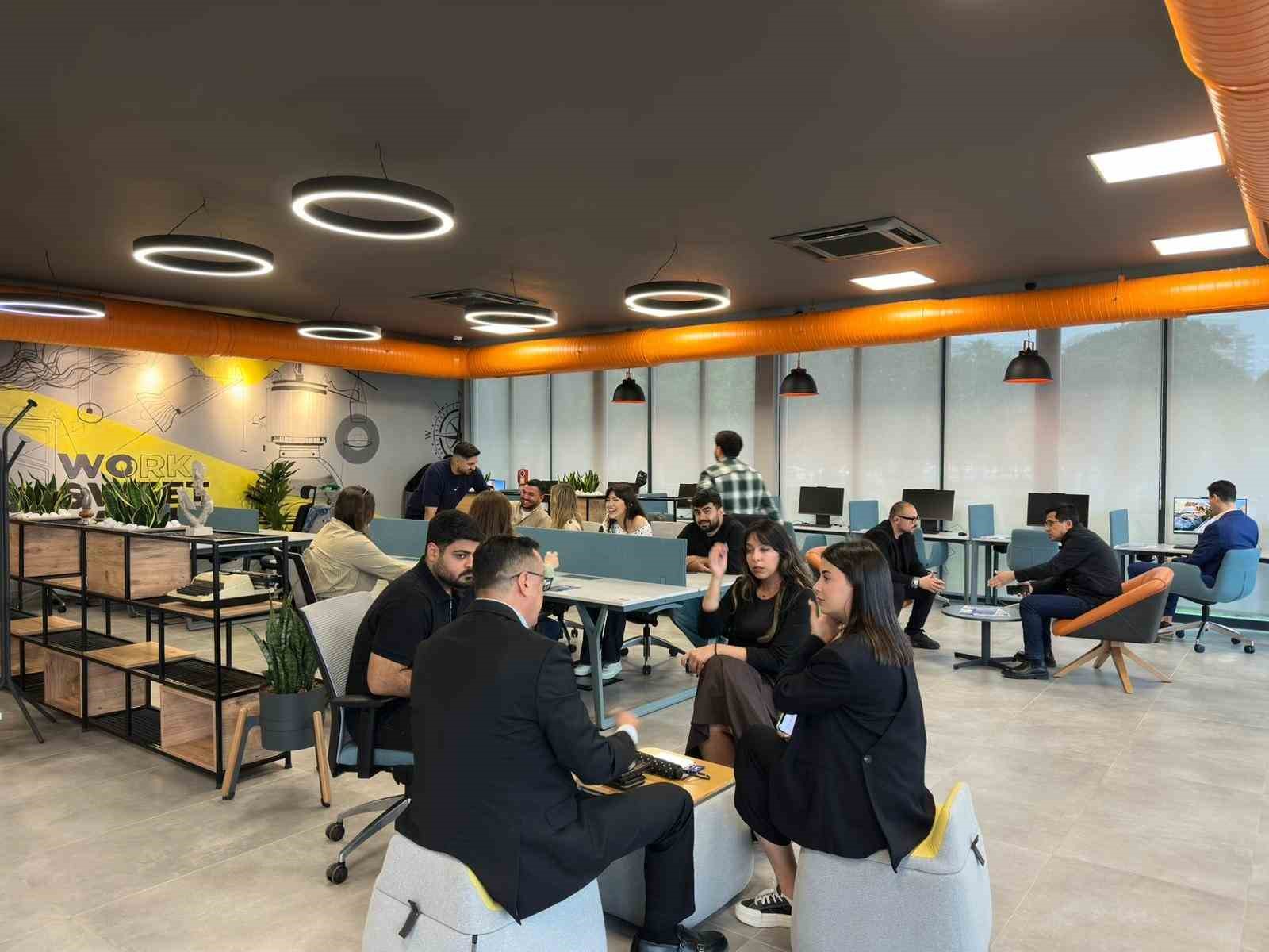 Mersin’de iş dünyası ve gençler aynı çatıda buluşuyor