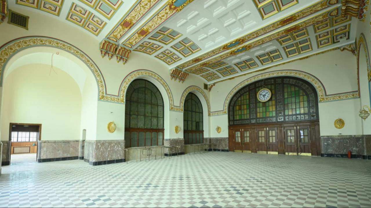 Haydarpaşa Garı'ndaki restorasyon çalışmaları sürüyor